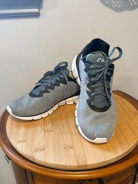 Fila Memory Upsurge Black & Gray Knit Mesh Running Shoes Sneakers – Unisex/Women